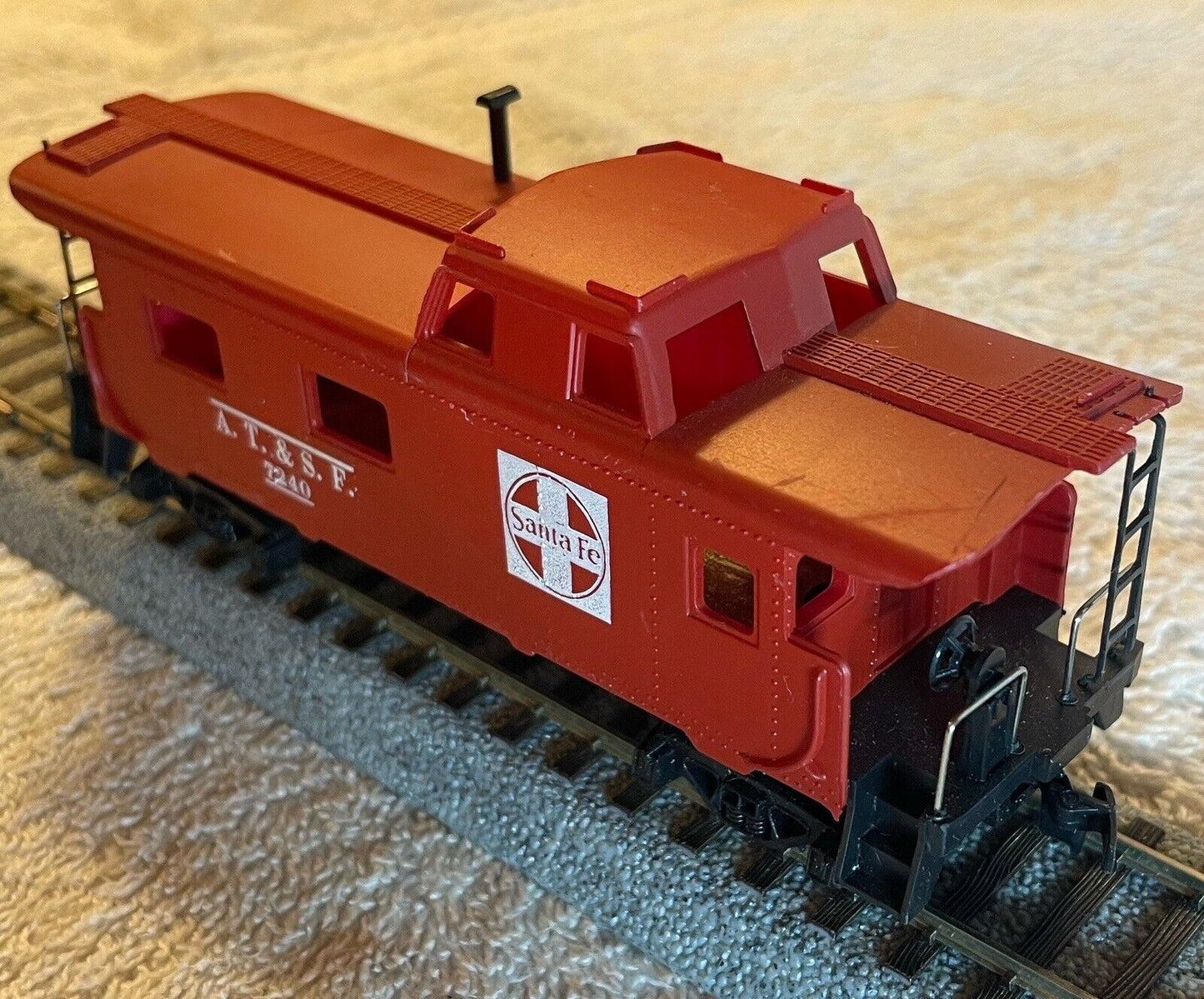 HO Scale TYCO ATSF Caboose #7240 C-7 Excellent Condition