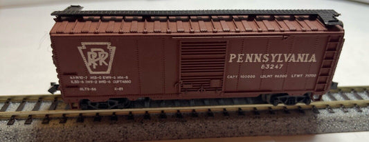 N Scale Atlas 2022 Pennsylvania PRR 40' Boxcar PS-1 #83247 C-5 Broken Step