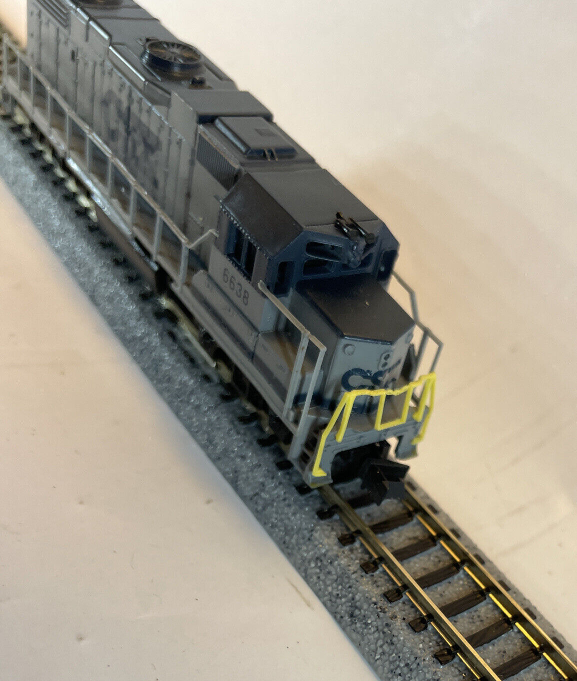 N Scale Life-Like 7842 GP38 Diesel Locomotive Train CSX #6638 Serviced! Tested!