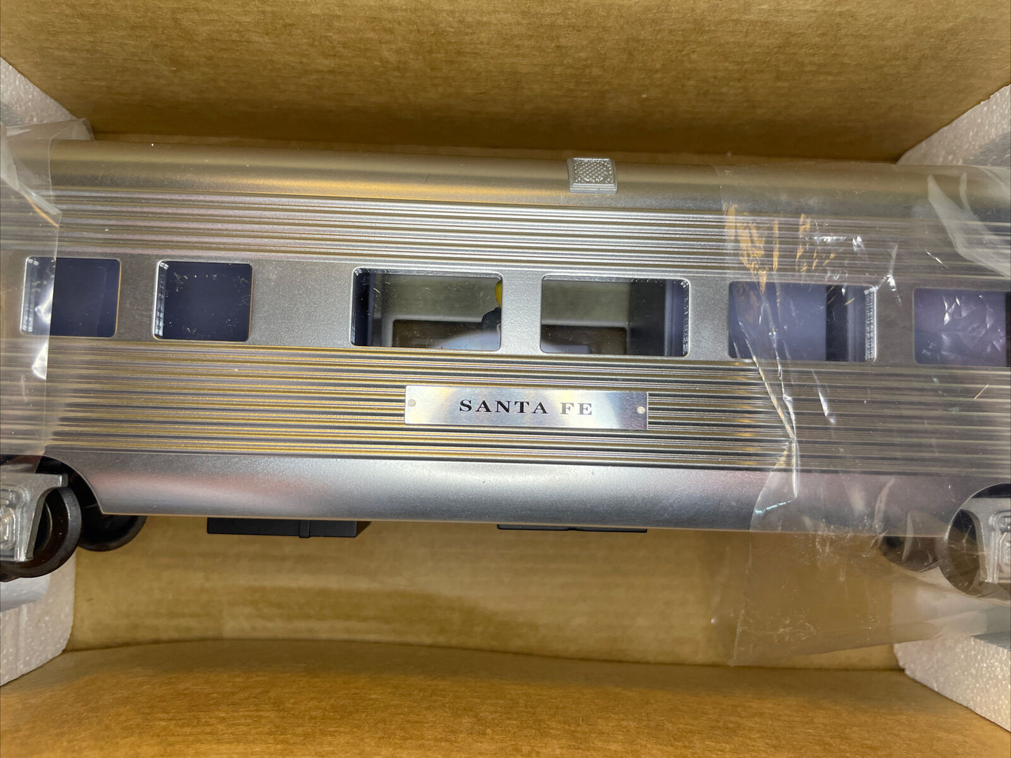 K-Line K4630-20004 Santa Fe Super Chief 16" Aluminum Business Car Passenger NIB