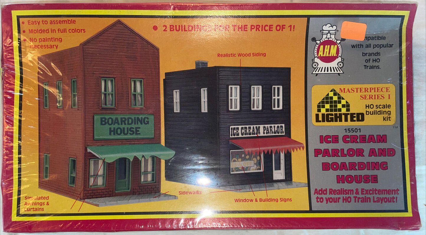 🚂 HO Scale AHM 15501 Ice Cream Parlor and Boarding House. NIB / Sealed! C-10!