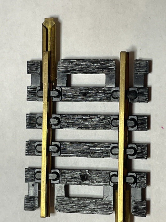 HO Scale Atlas 1 1/2" Straight Brass Snap Track (Sold by the piece) C-6 VG