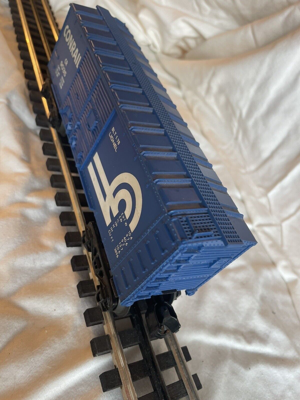 🚂 Lionel O Gauge 9035 Conrail Boxcar C-6 Very Good Condition