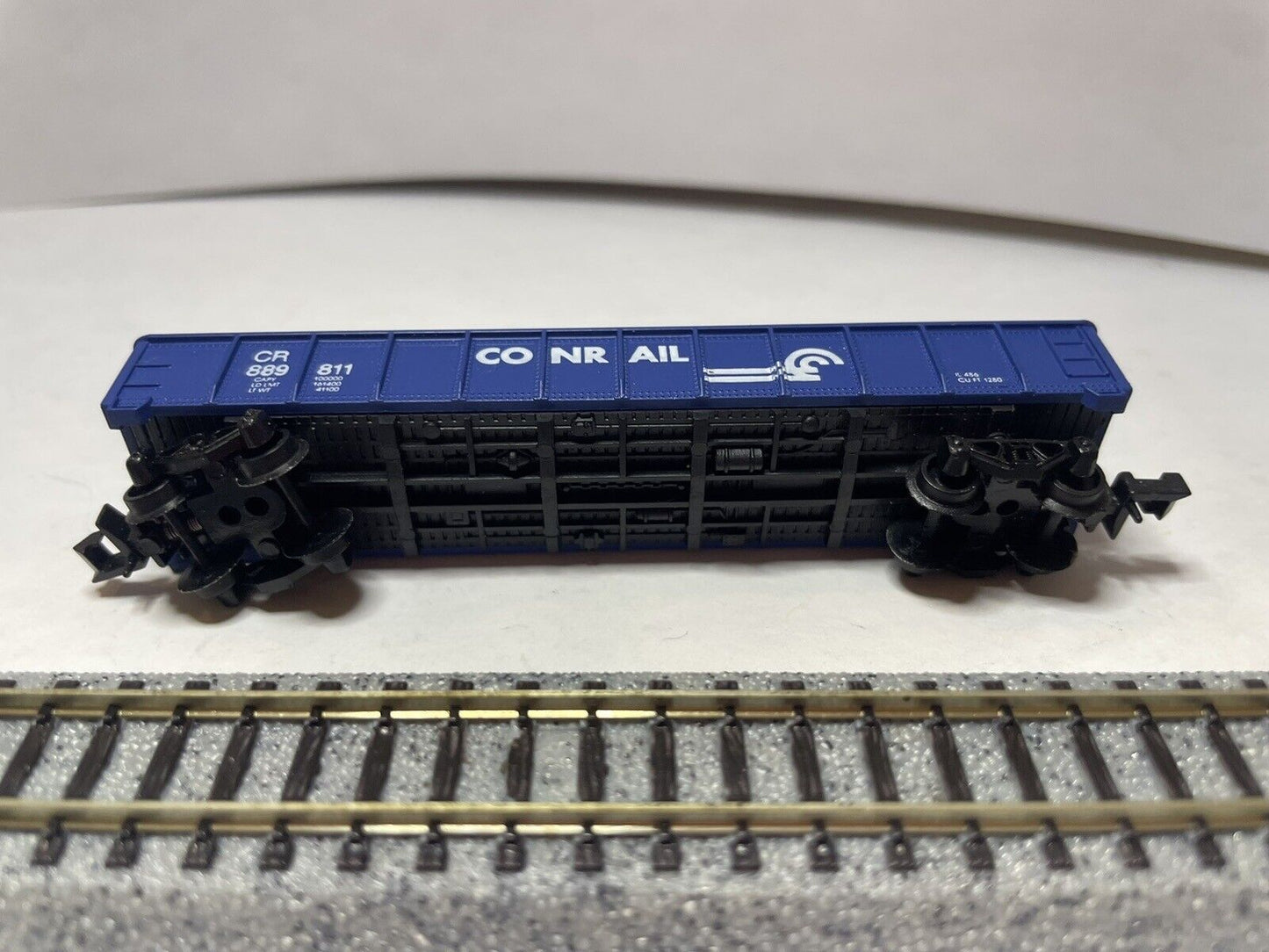 N Scale Model Power 3060 Conrail Gondola #889811 C-7 Excellent